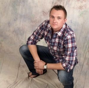 Meet your Posher, Troy